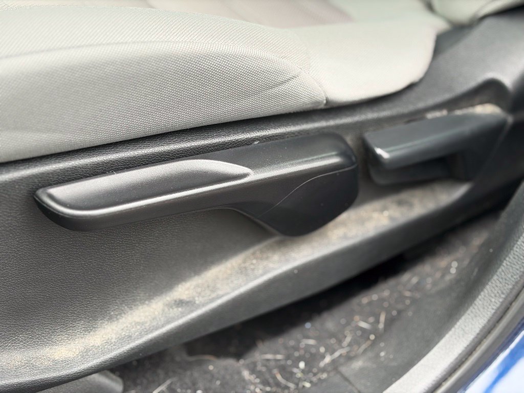 Used 2018 Honda CR-V LX image 20