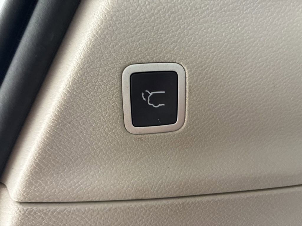 Used 2022 Chrysler Pacifica Touring-L FWD image 7