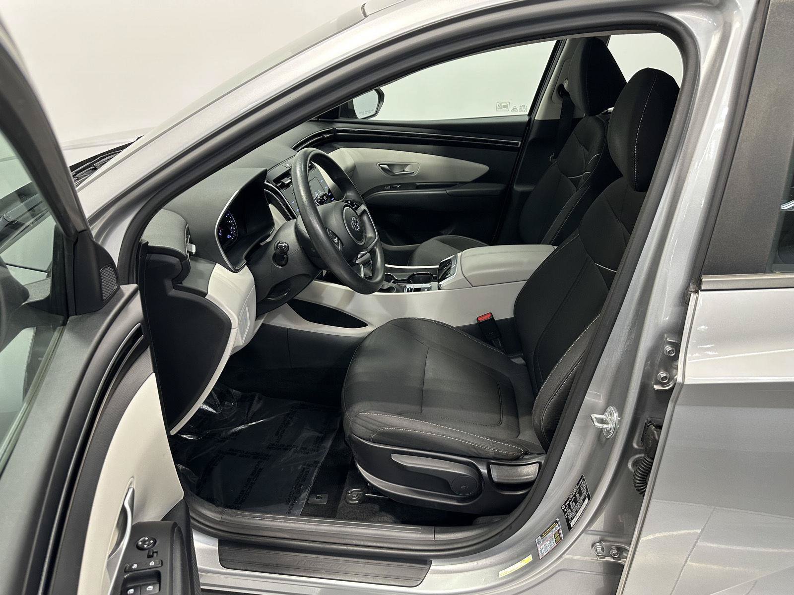 Used 2022 Hyundai Tucson SE AWD/4WD image 14