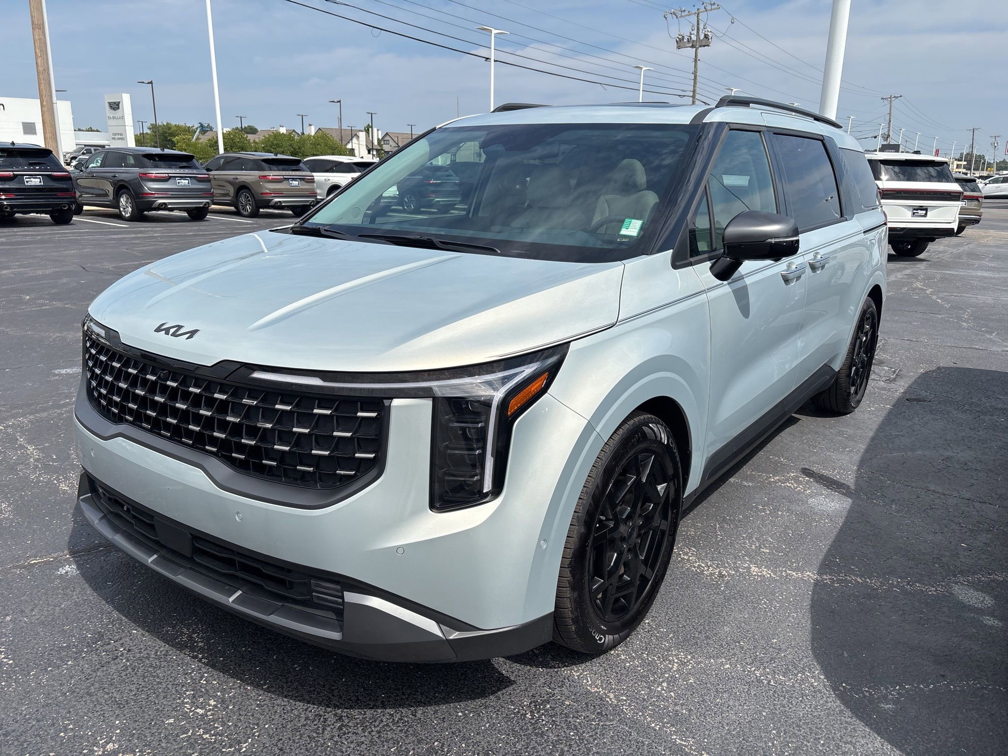 Used 2025 Kia Carnival SX Prestige