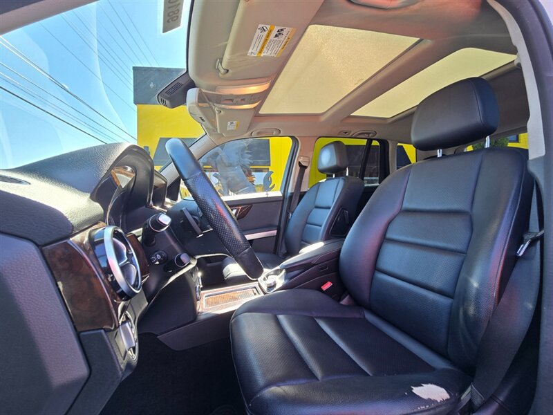 Used 2015 Mercedes-Benz GLK 350 4MATIC image 12