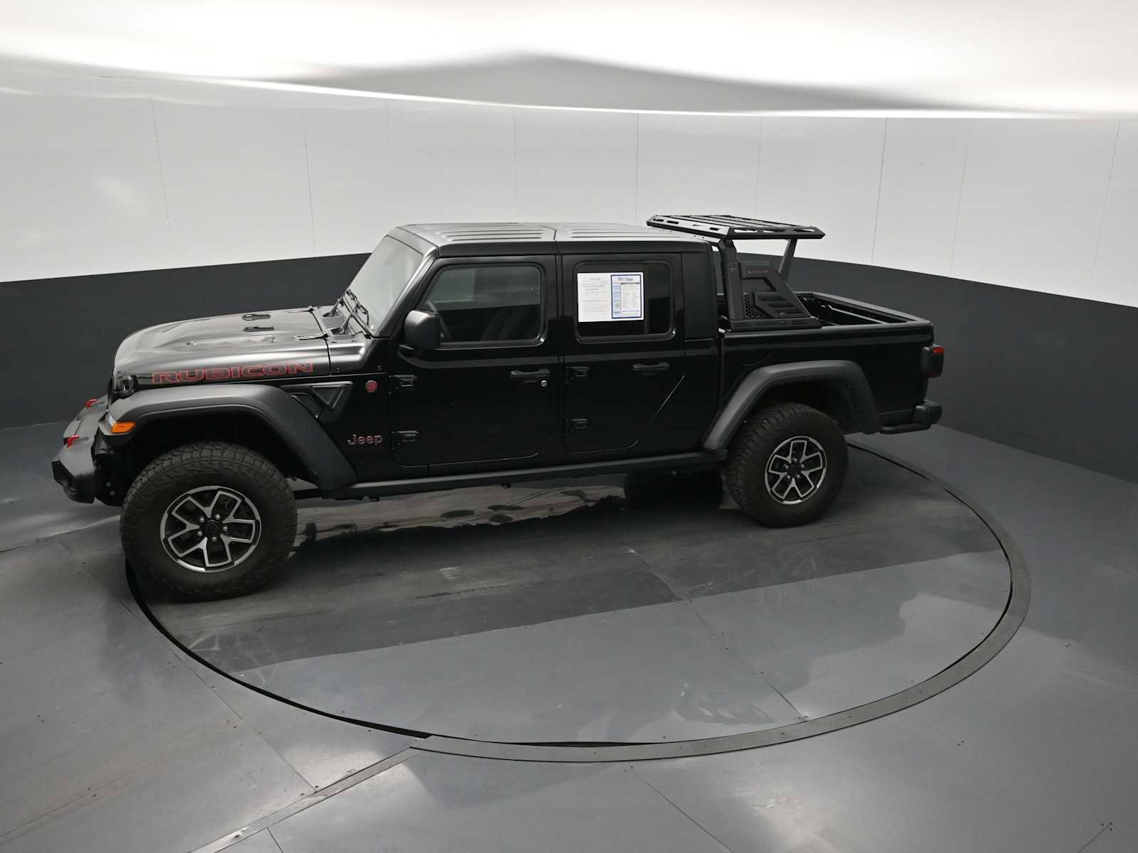 Used 2024 Jeep Gladiator Rubicon w/ Convenience Group image 18