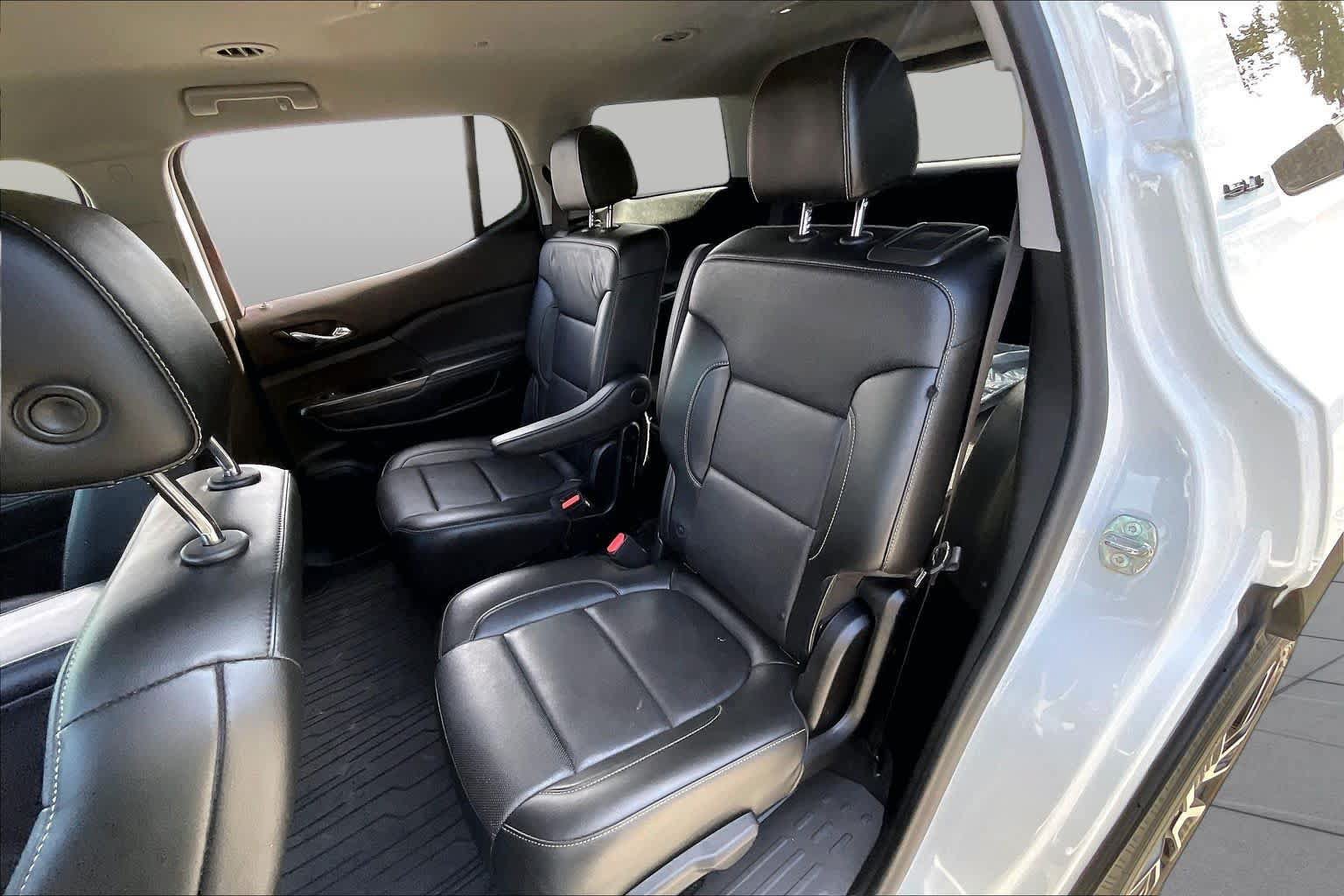 Used 2021 GMC Acadia SLT w/ Elevation Edition FWD image 18
