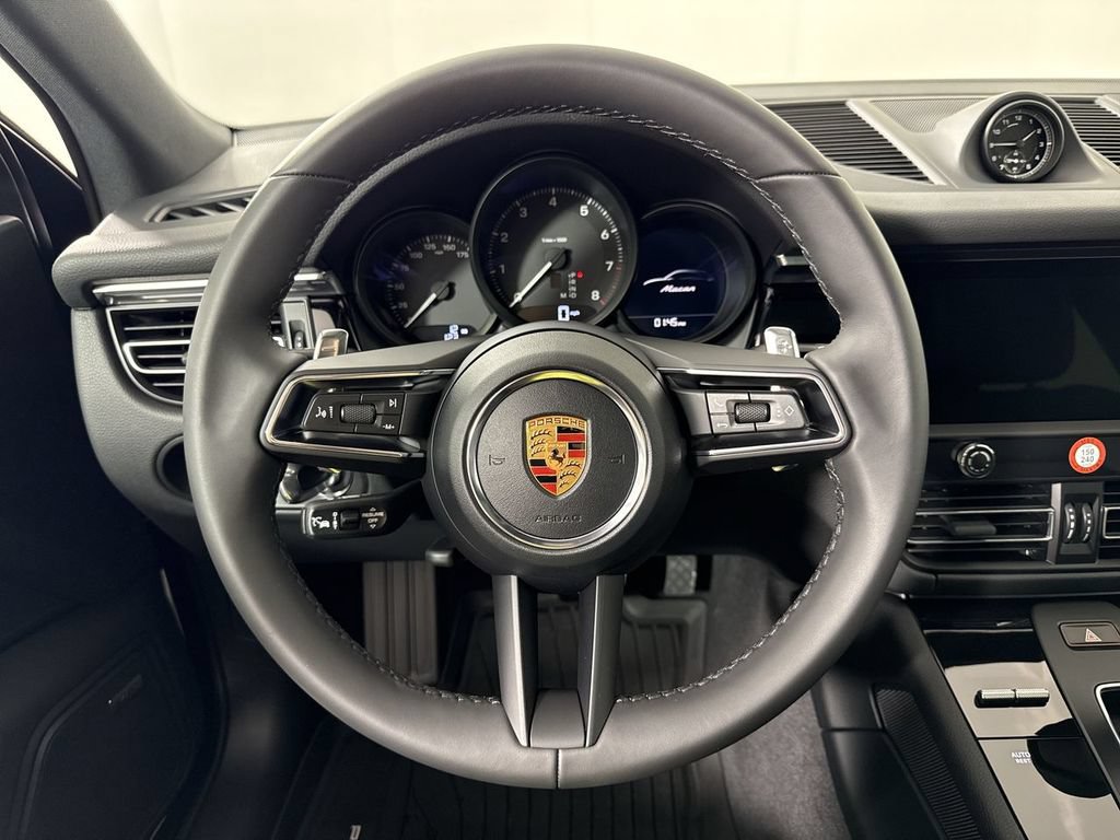 New 2026 Porsche Macan AWD/4WD image 36