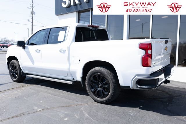 Used 2024 Chevrolet Silverado 1500 LTZ w/ Technology Package image 3