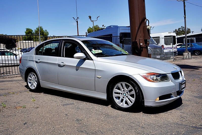 Used 2006 BMW 325i Sedan RWD image 10