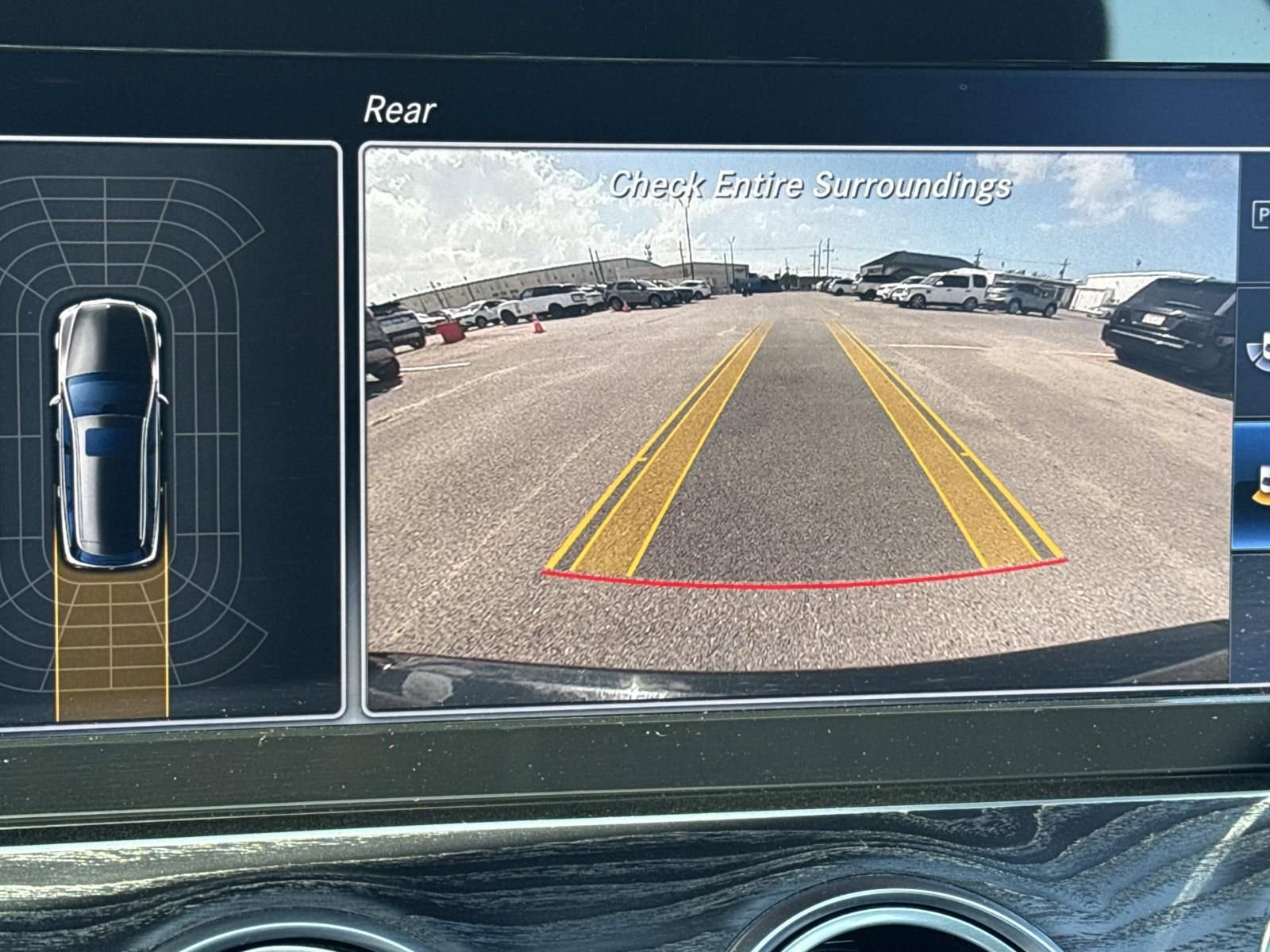 Used 2017 Mercedes-Benz E 400 4MATIC Wagon image 26