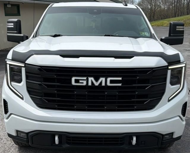 Used 2022 GMC Sierra 1500 Elevation w/ Preferred Package image 2