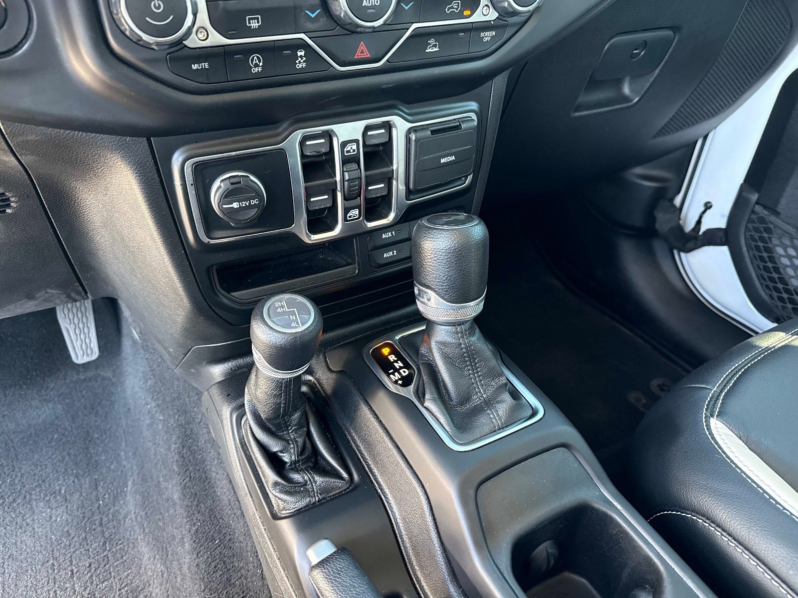 Used 2022 Jeep Wrangler Unlimited Sport AWD/4WD image 24