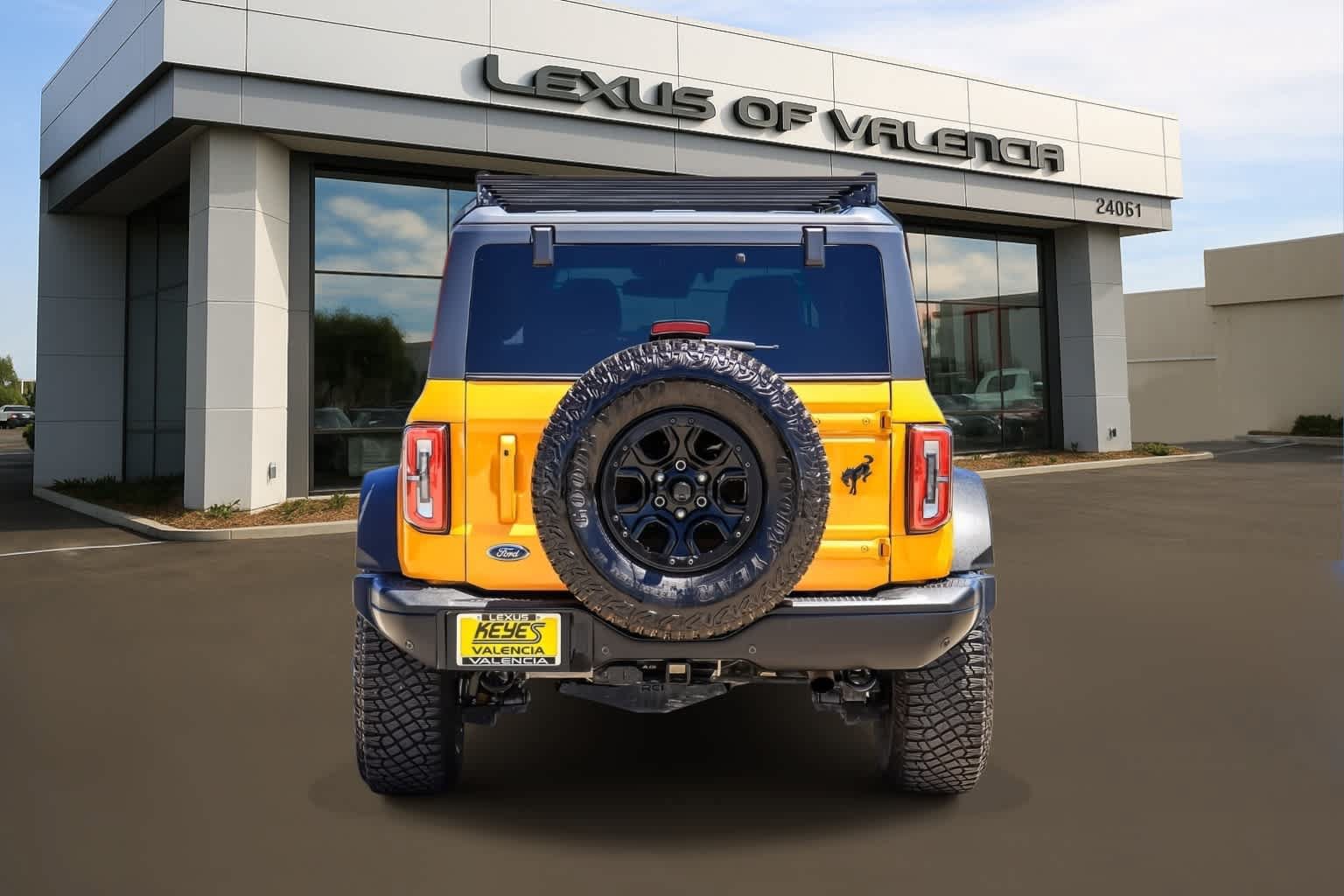 Used 2021 Ford Bronco First Edition AWD/4WD image 3