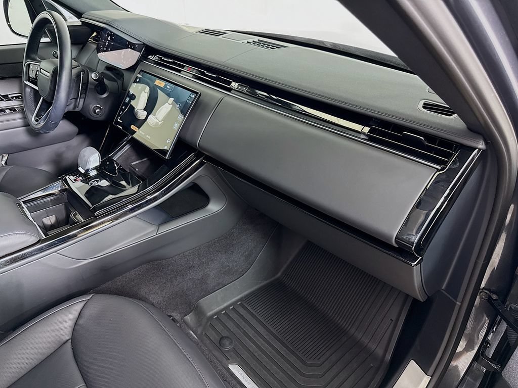 Used 2024 Land Rover Range Rover Sport SE AWD/4WD image 31