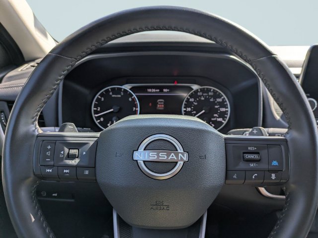 Used 2025 Nissan Rogue SV FWD image 29