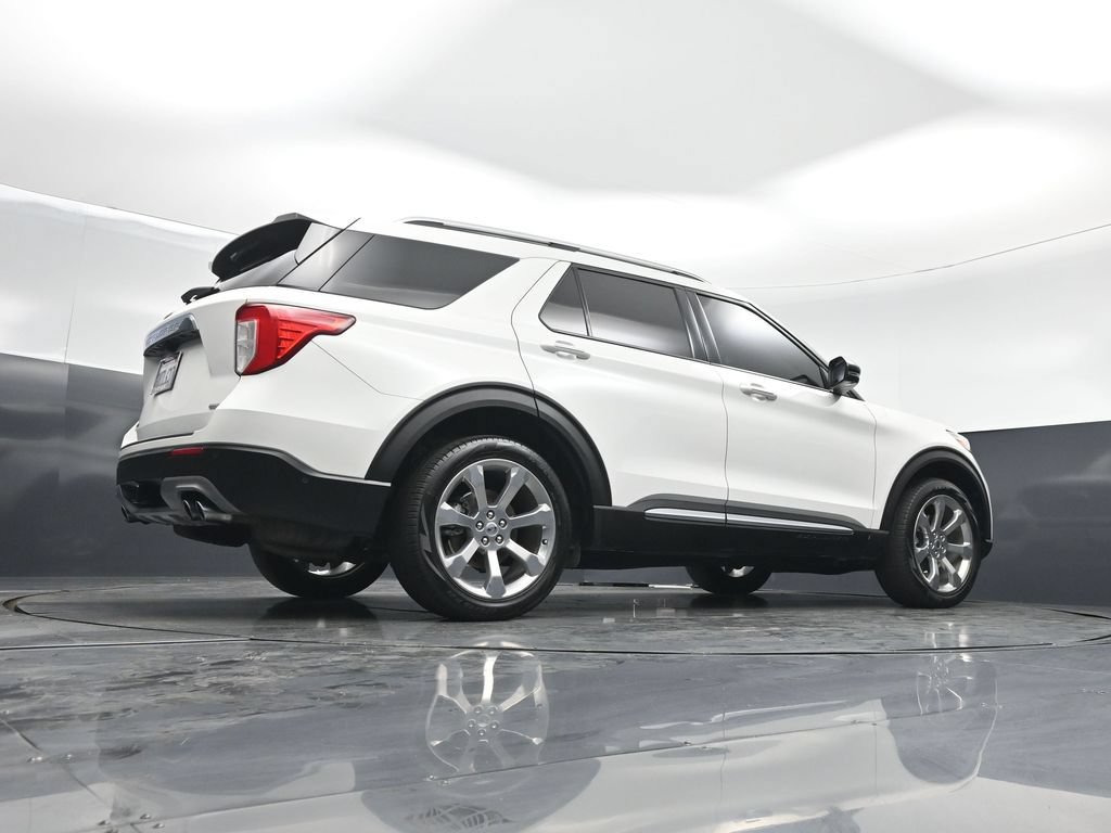 Certified 2020 Ford Explorer Platinum w/ Premium Technology Package AWD/4WD image 52