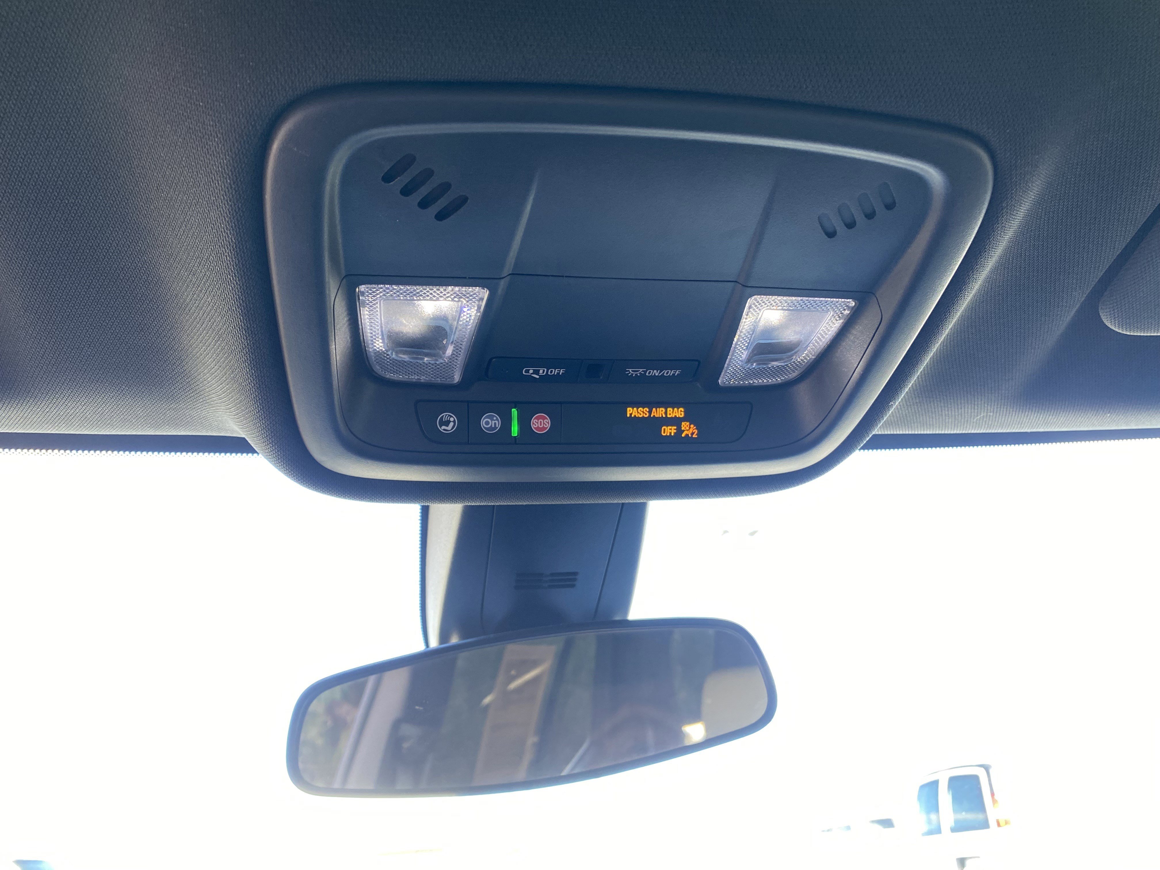 Used 2023 Chevrolet Traverse LS image 32