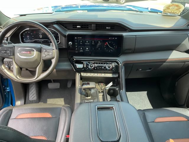 Used 2022 GMC Sierra 1500 AT4 w/ AT4 Preferred Package AWD/4WD image 4