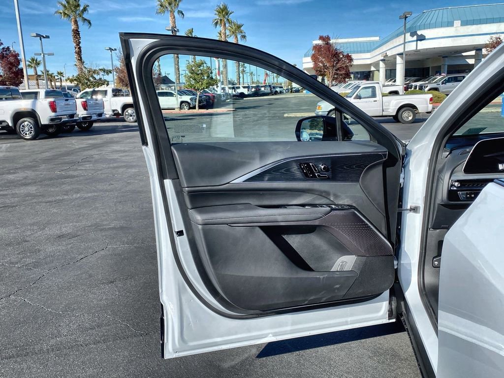 New 2026 Cadillac Lyriq Sport w/ LPO, Premium Carpet Package RWD image 21
