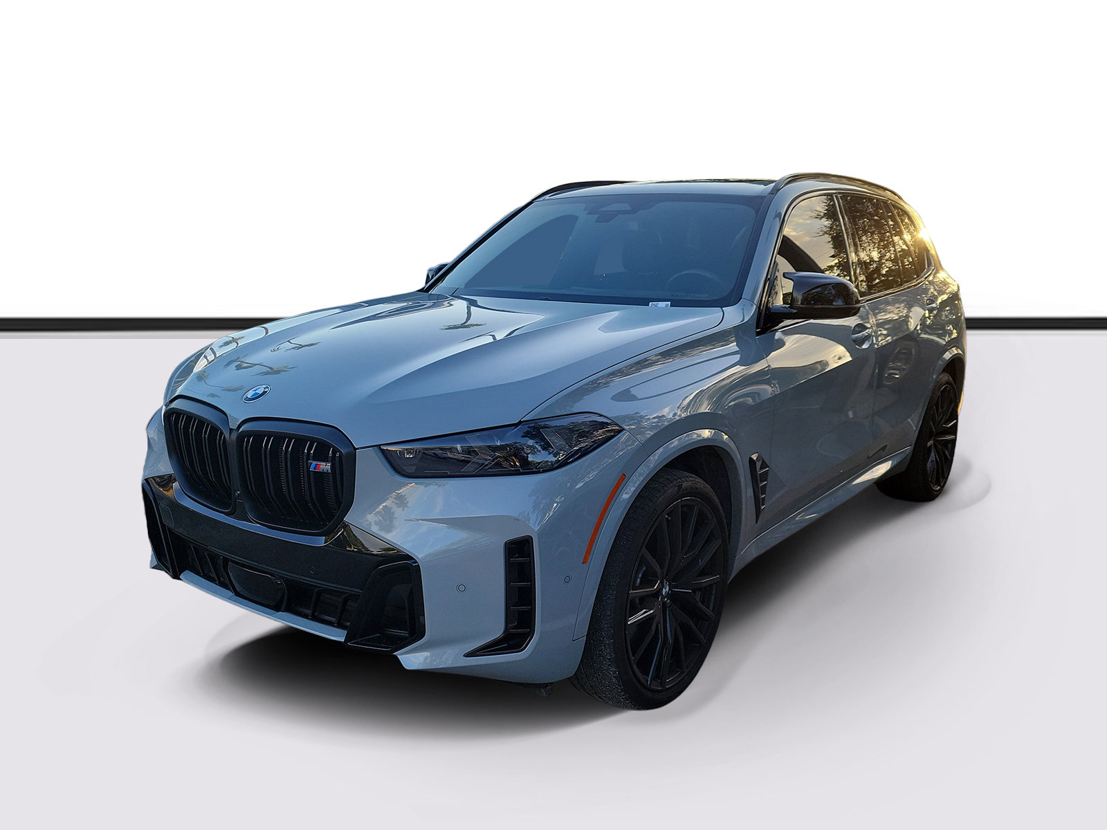 Certified 2025 BMW X5 M60i w/ Executive Package AWD/4WD image 2