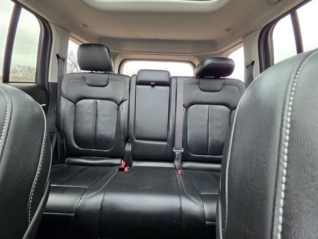 Used 2023 Jeep Grand Cherokee Limited image 32
