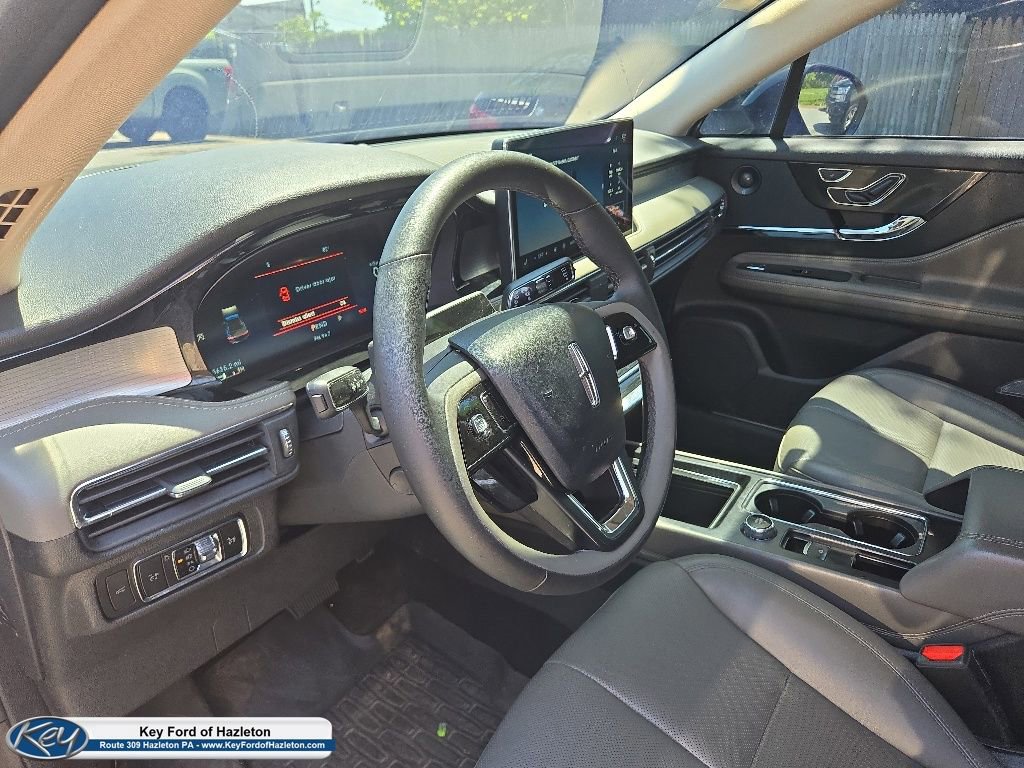 Used 2023 Lincoln Corsair AWD w/ Equipment Group 102A image 39