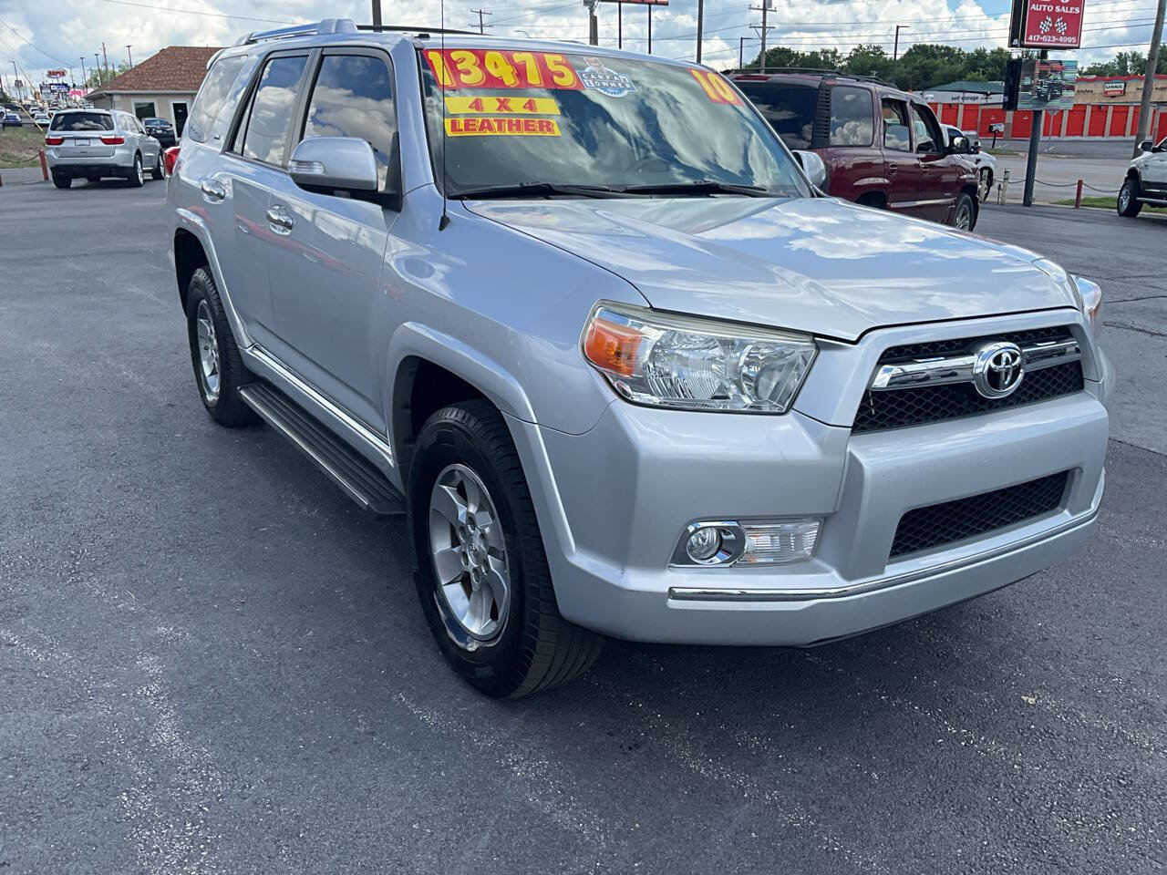Used 2010 Toyota 4Runner SR5 AWD/4WD image 7