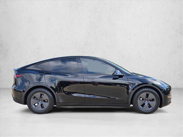 Used 2022 Tesla Model Y Long Range image 4