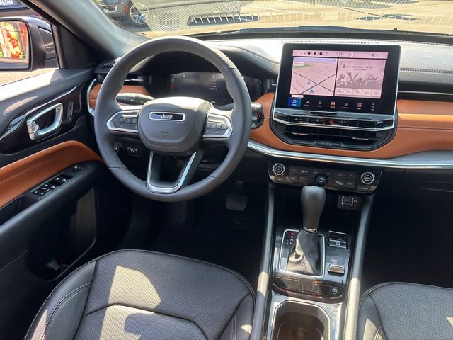 Used 2024 Jeep Compass Limited w/ Elite Group AWD/4WD image 10
