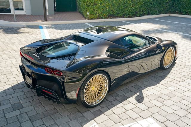 Used 2021 Ferrari SF90 Stradale image 28