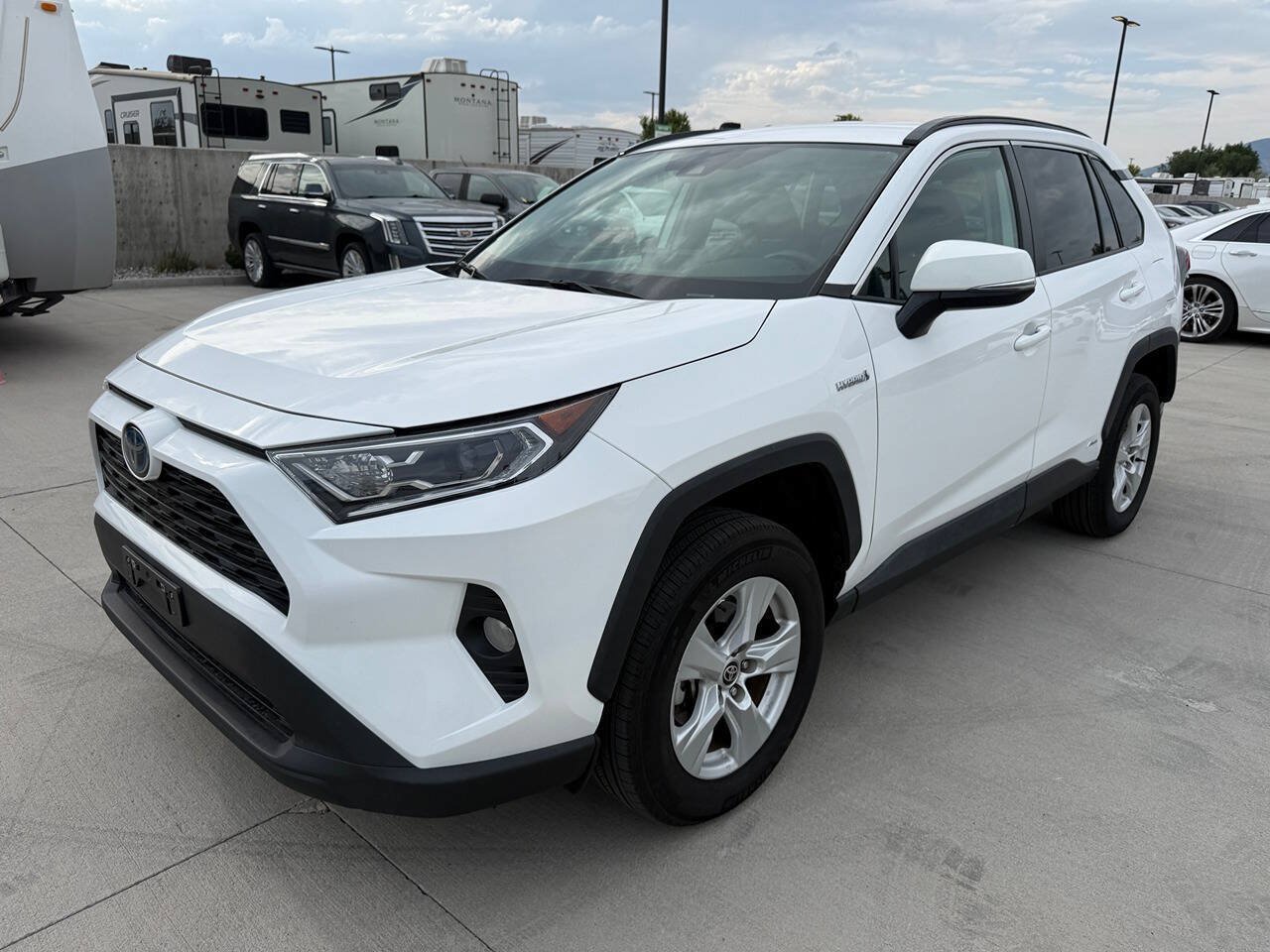 Used 2021 Toyota RAV4 XLE AWD/4WD image 7