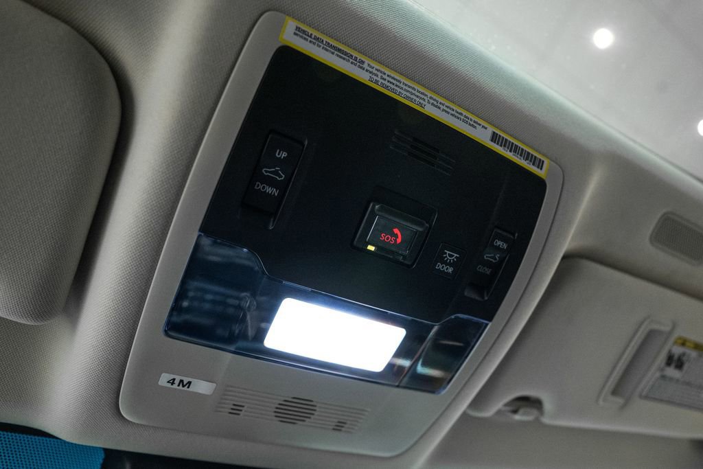 Used 2022 Lexus ES 350 w/ Premium Package image 24