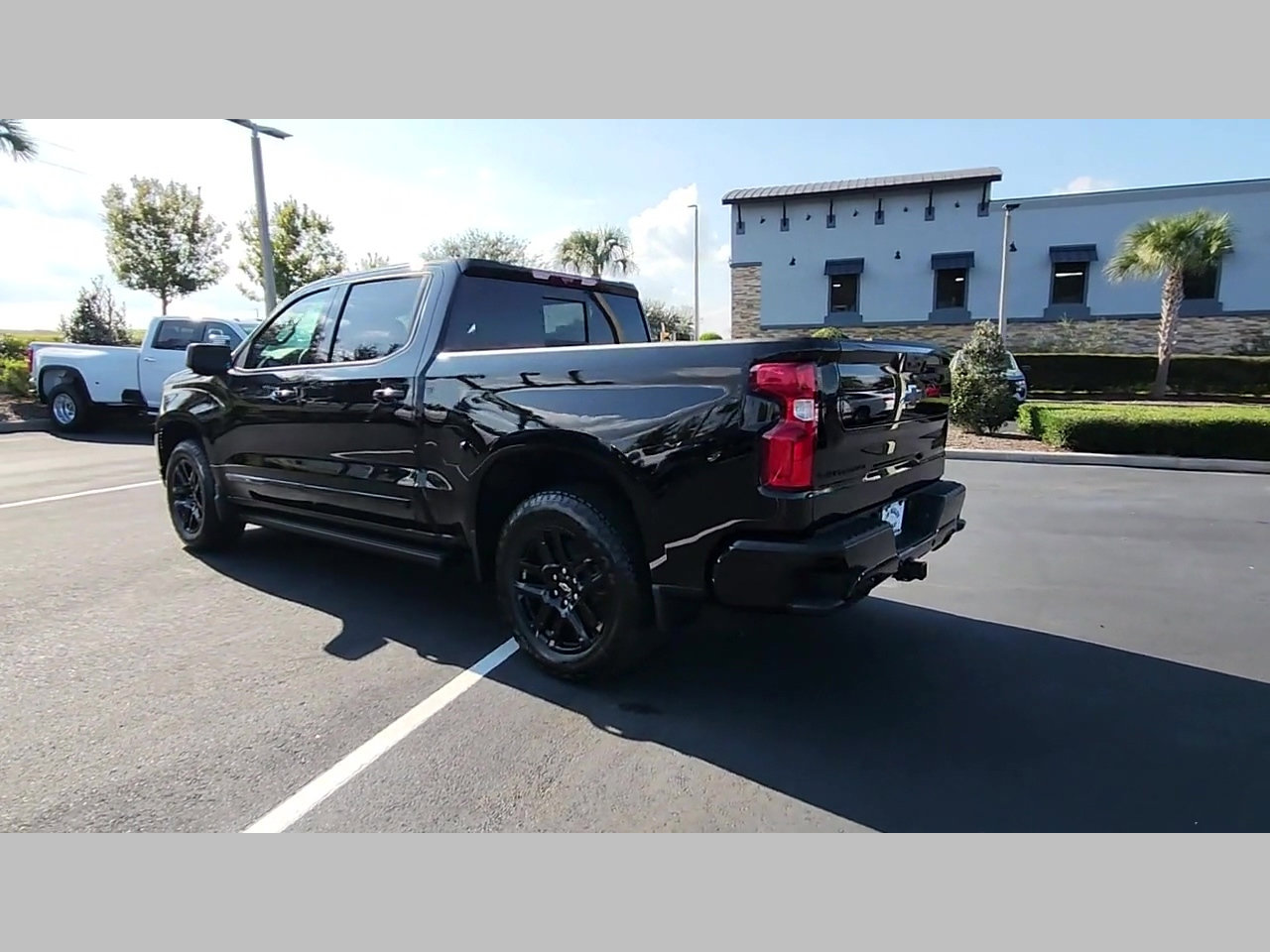 New 2026 Chevrolet Silverado 1500 High Country w/ Midnight Edition image 23