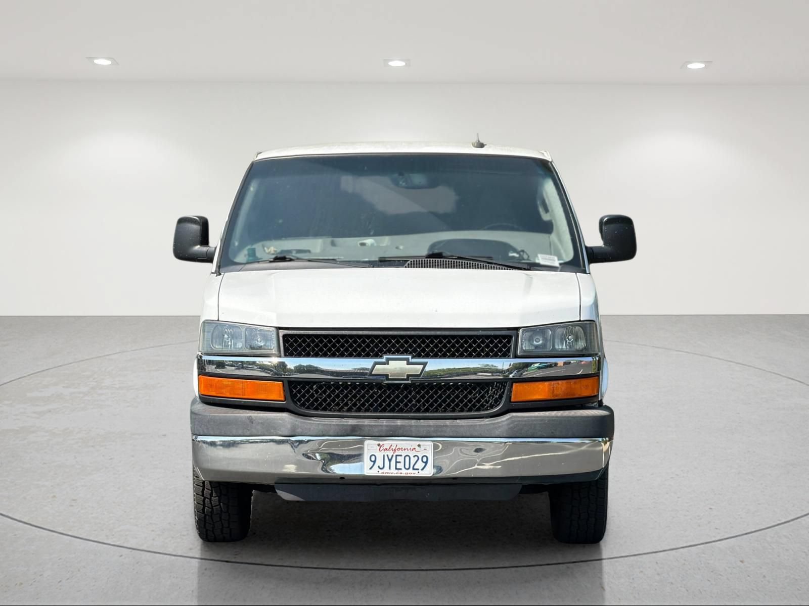 Used 2016 Chevrolet Express 3500 LT w/ LT Preferred Equipment Group RWD image 7