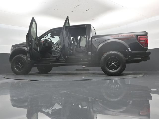 Used 2025 Ford F150 Raptor AWD/4WD image 59