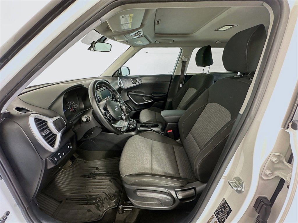 Used 2020 Kia Soul GT-Line w/ GT 2.0L Power Sunroof Package image 19