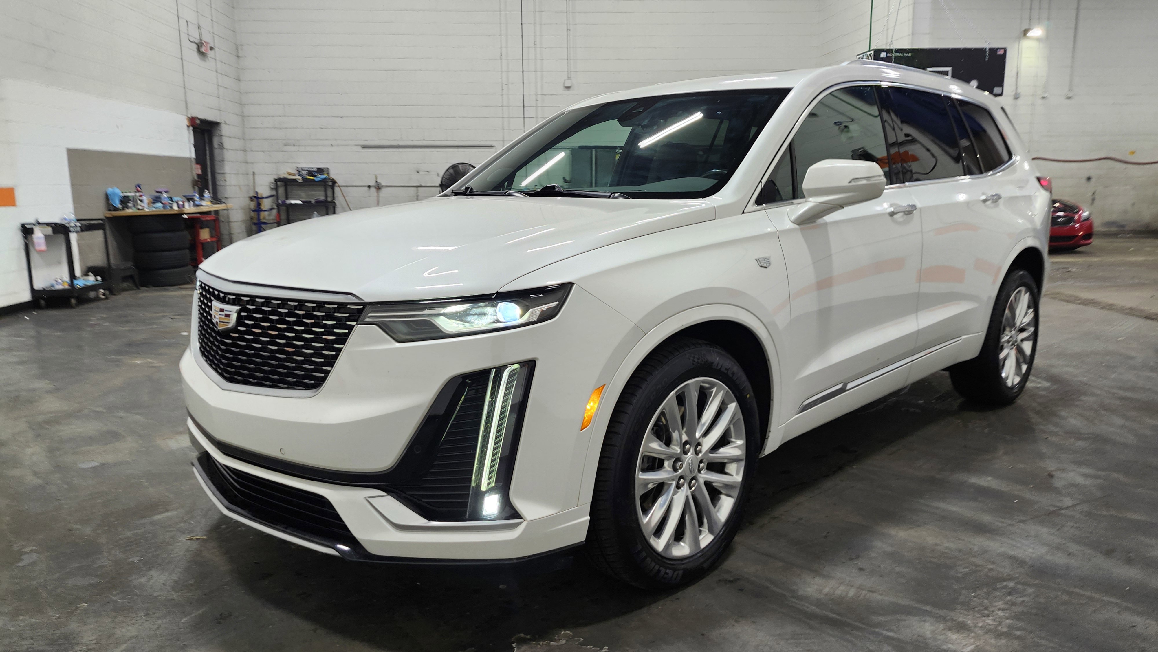 Used 2021 Cadillac XT6 Premium Luxury image 14