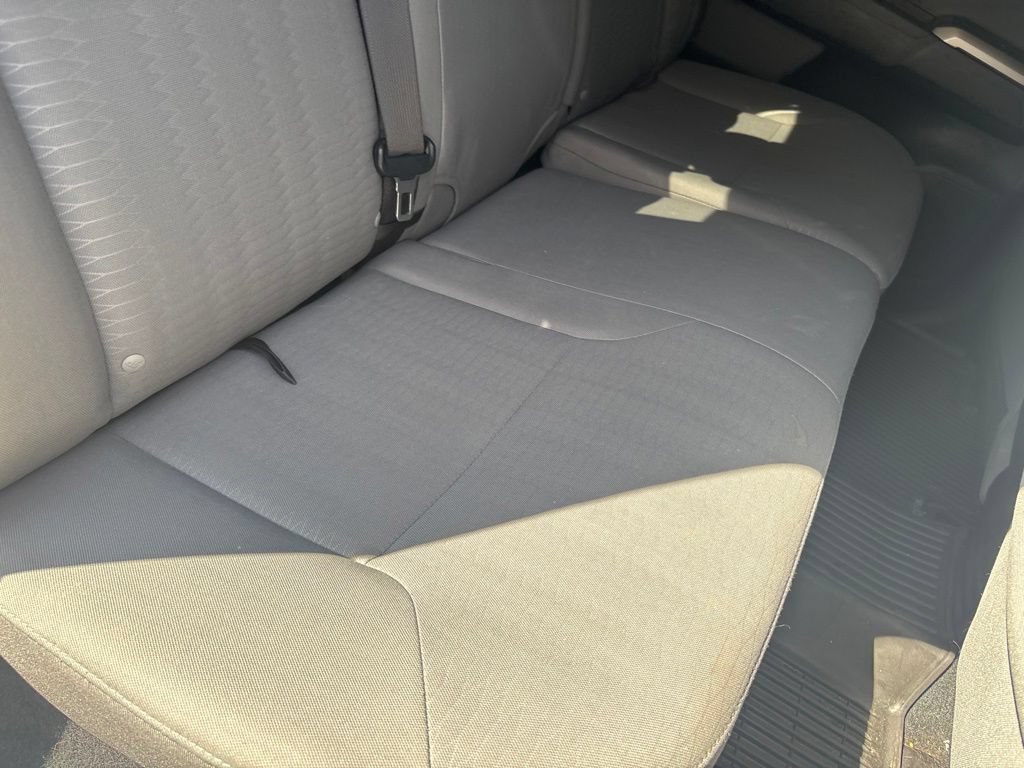Used 2018 Toyota Tacoma SR5 AWD/4WD image 30