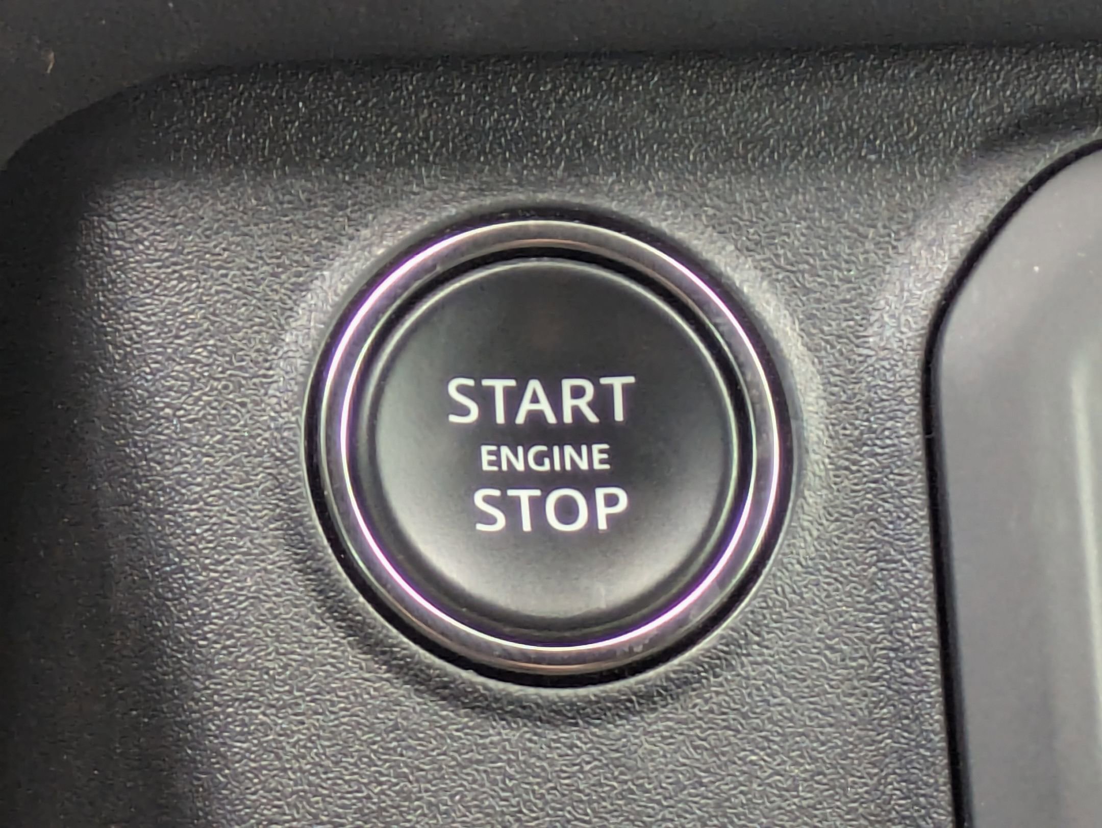 Certified 2023 Land Rover Defender 130 X-Dynamic SE image 18