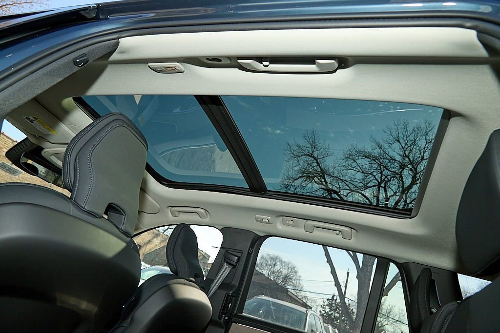 New 2026 Volvo XC90 B5 Plus w/ Protection Package image 23