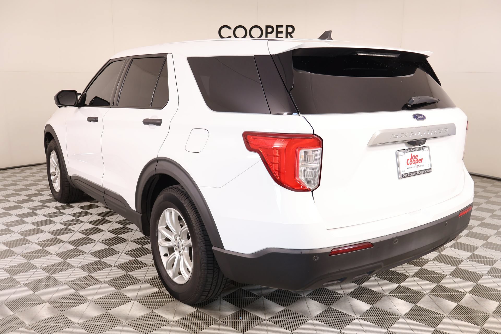Used 2021 Ford Explorer 2WD image 22