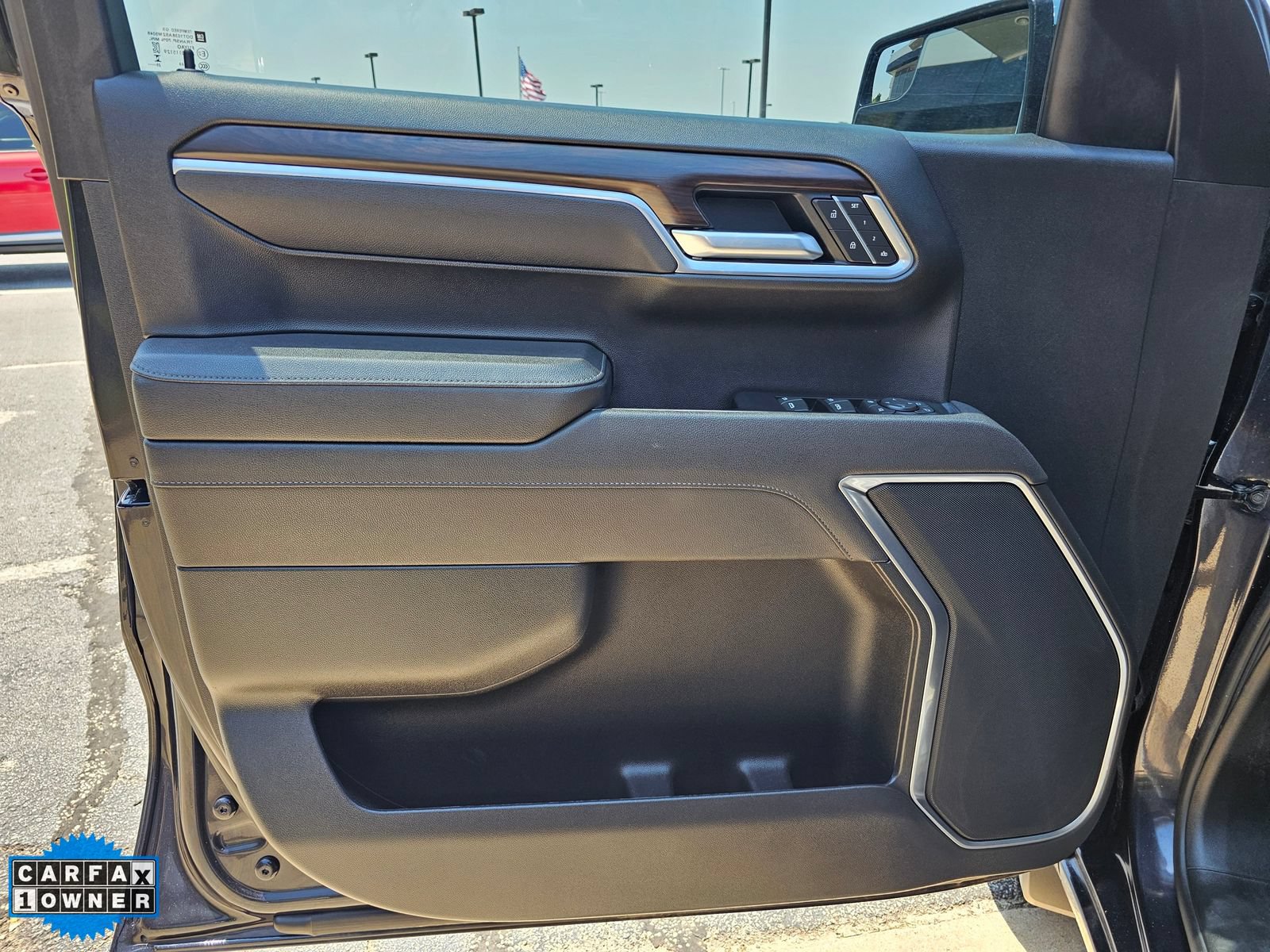Used 2026 GMC Sierra 1500 SLT AWD/4WD image 13