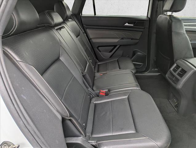 Used 2021 Volkswagen Atlas Cross Sport SE w/ Panoramic Sunroof Package image 30