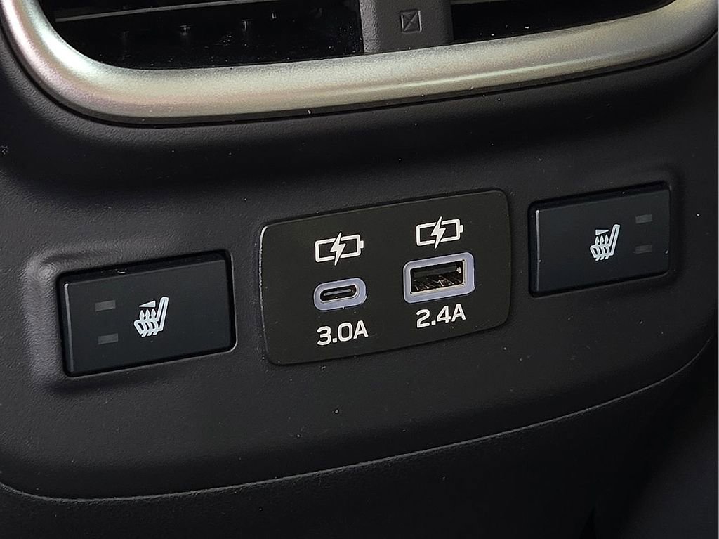 Certified 2025 Subaru Outback Limited AWD/4WD image 11