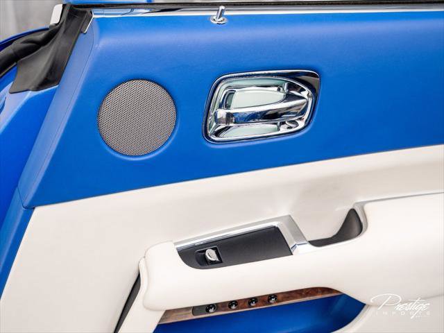 Used 2017 Rolls-Royce Wraith RWD image 32