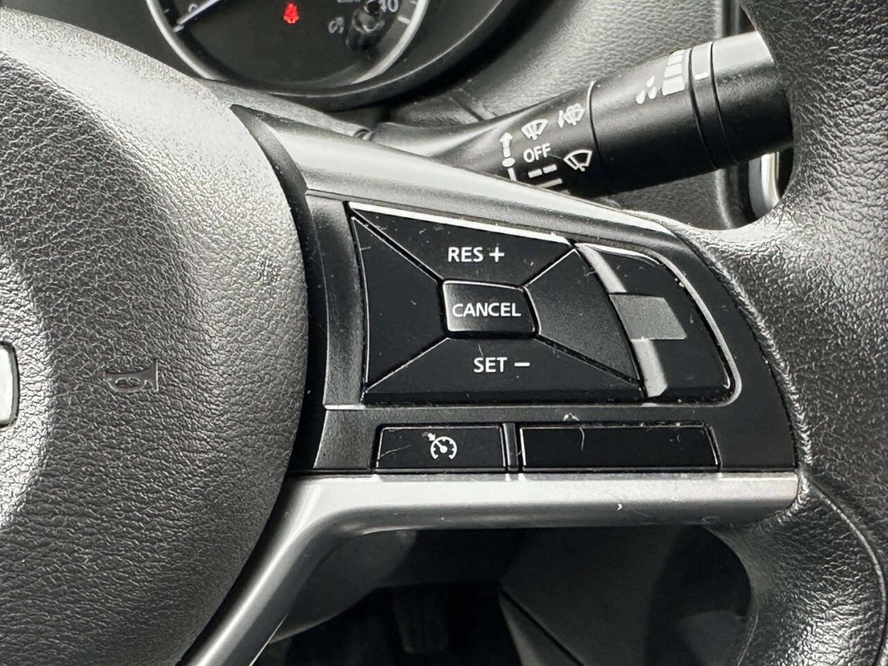 Used 2021 Nissan Versa S FWD image 28
