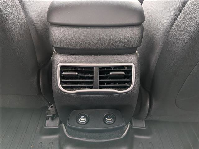 Used 2023 Hyundai Santa Fe SEL image 17