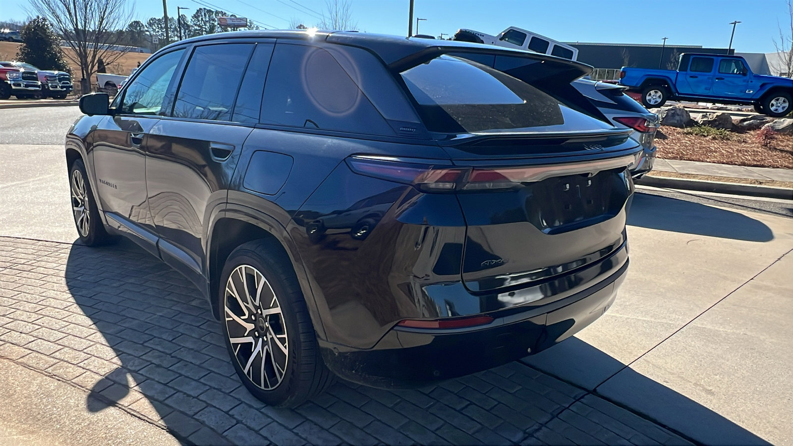 Used 2025 Jeep Wagoneer S Limited image 10