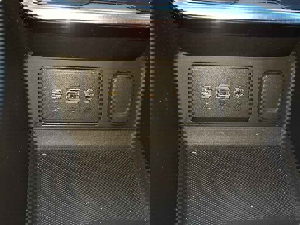 Used 2018 GMC Terrain SLE w/ Driver Convenience Package image 34