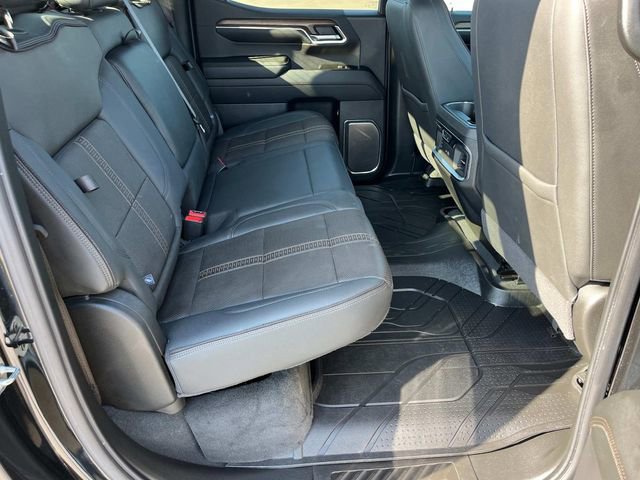 Certified 2024 Chevrolet Silverado 1500 High Country w/ High Country Premium Package AWD/4WD image 25