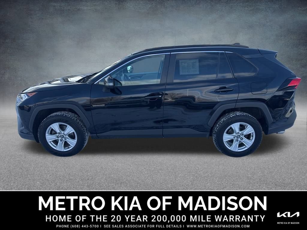 Used 2020 Toyota RAV4 XLE image 2