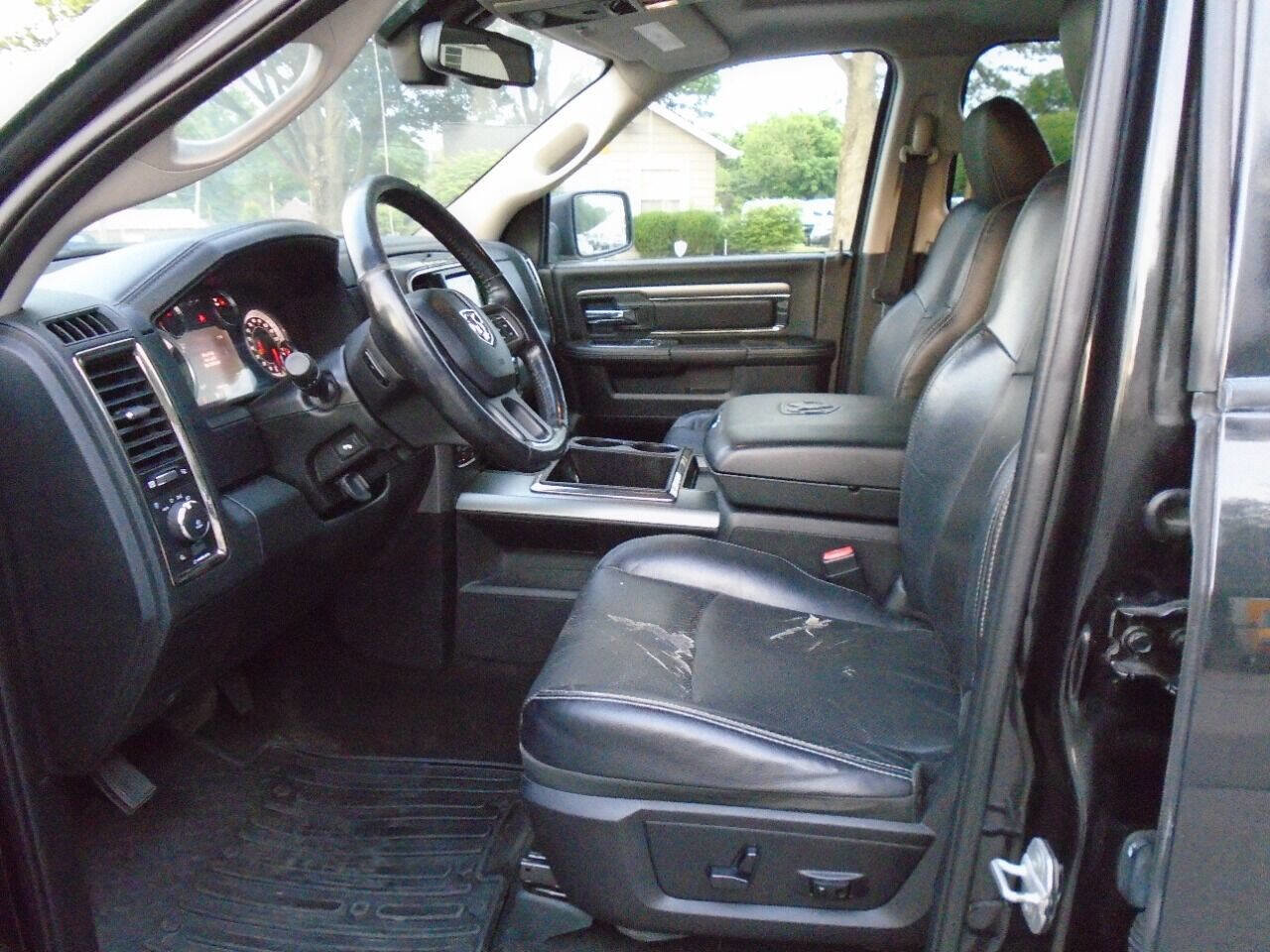 Used 2015 RAM 1500 Sport w/ Convenience Group image 8