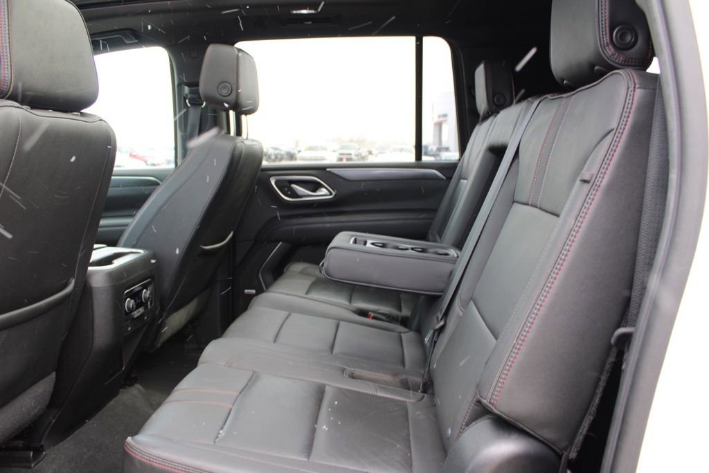 Used 2021 Chevrolet Suburban RST image 26